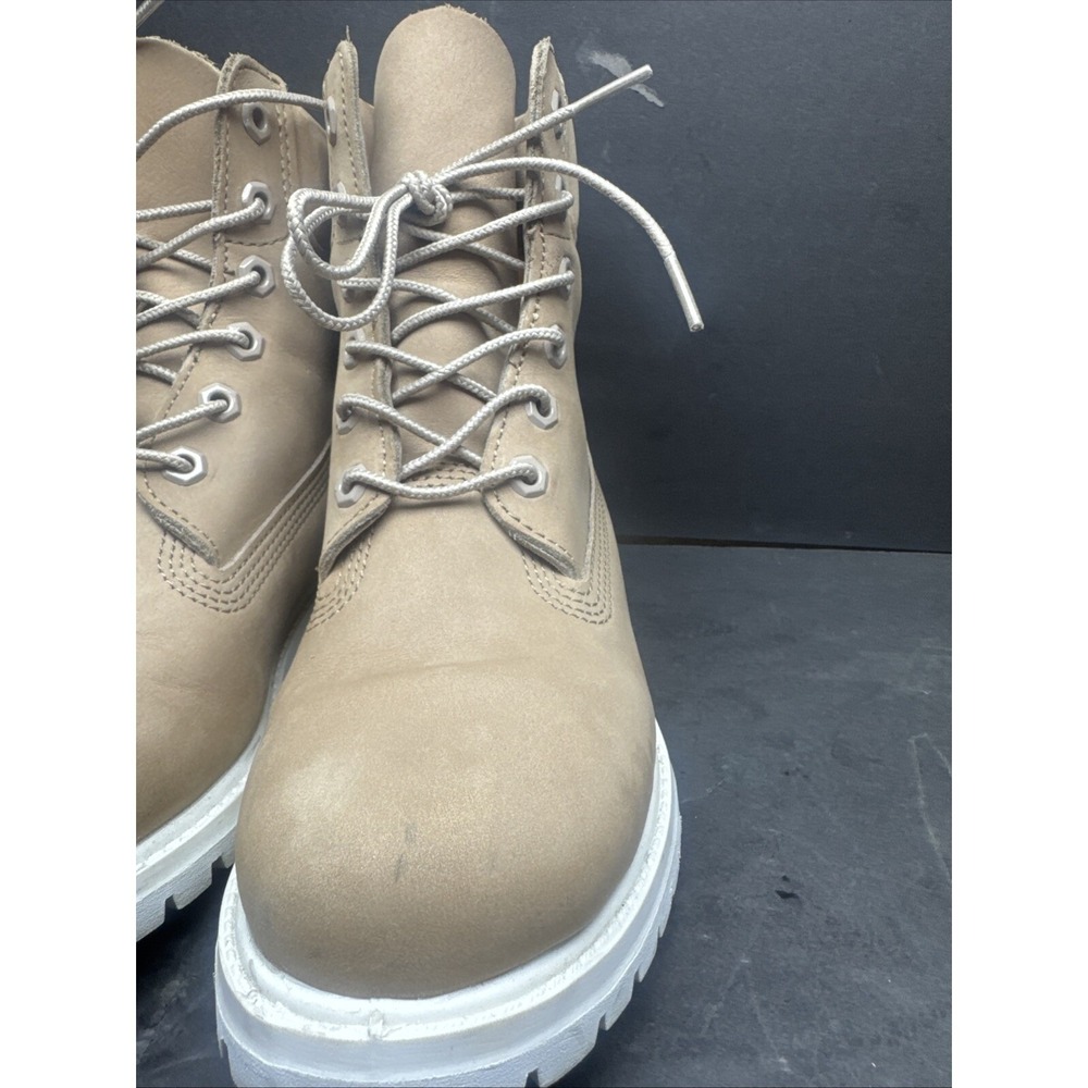 Timberland boots women Size 7M Suede Beige - Picture 4 of 10